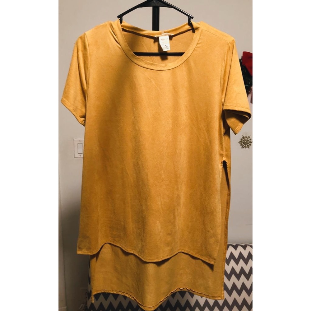 Mustard top